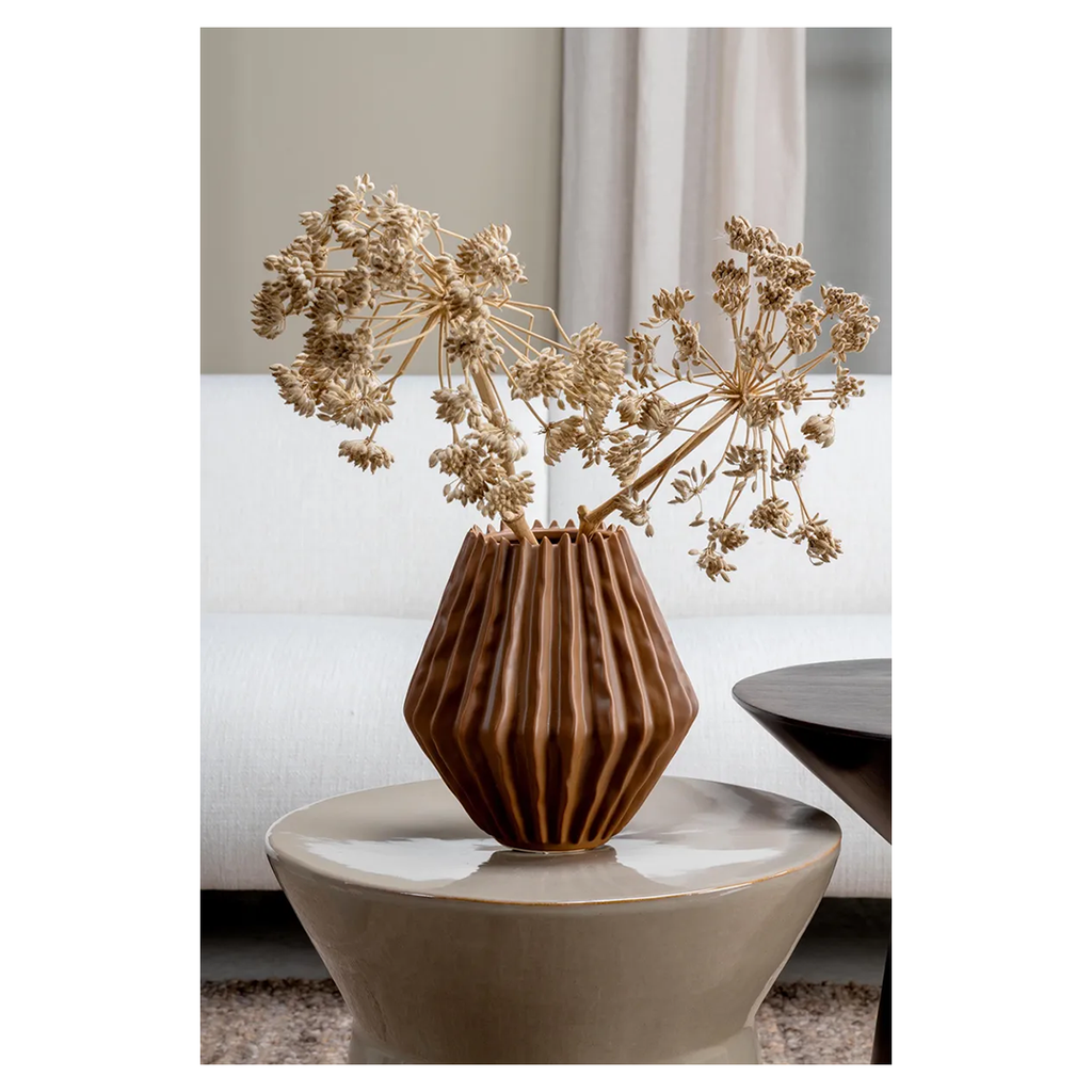 MATS VASE BROWN