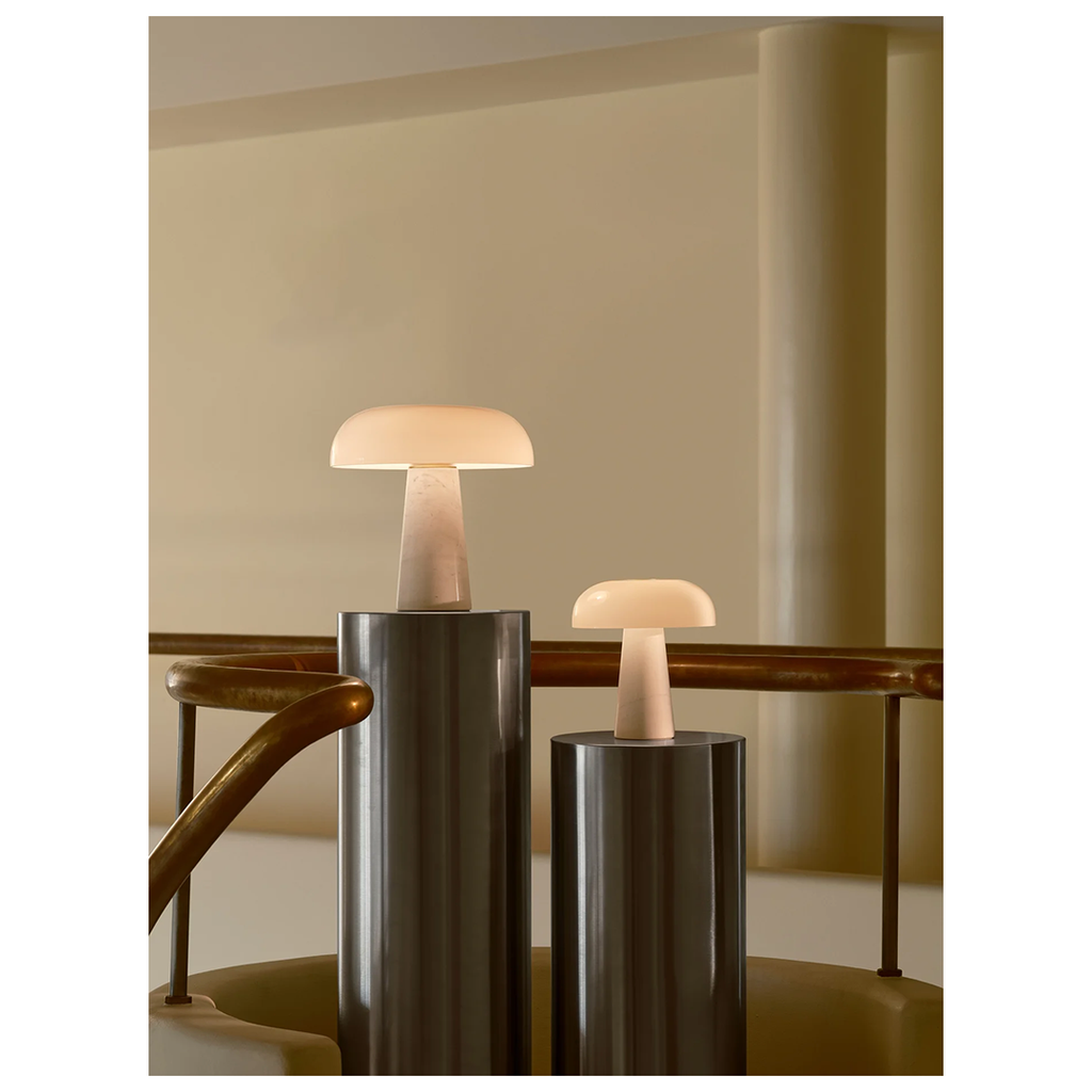 Glossy Table lamp Opal white