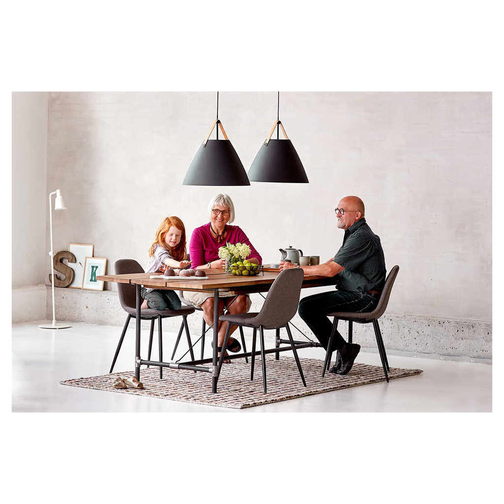 Strap 48 Pendant Black