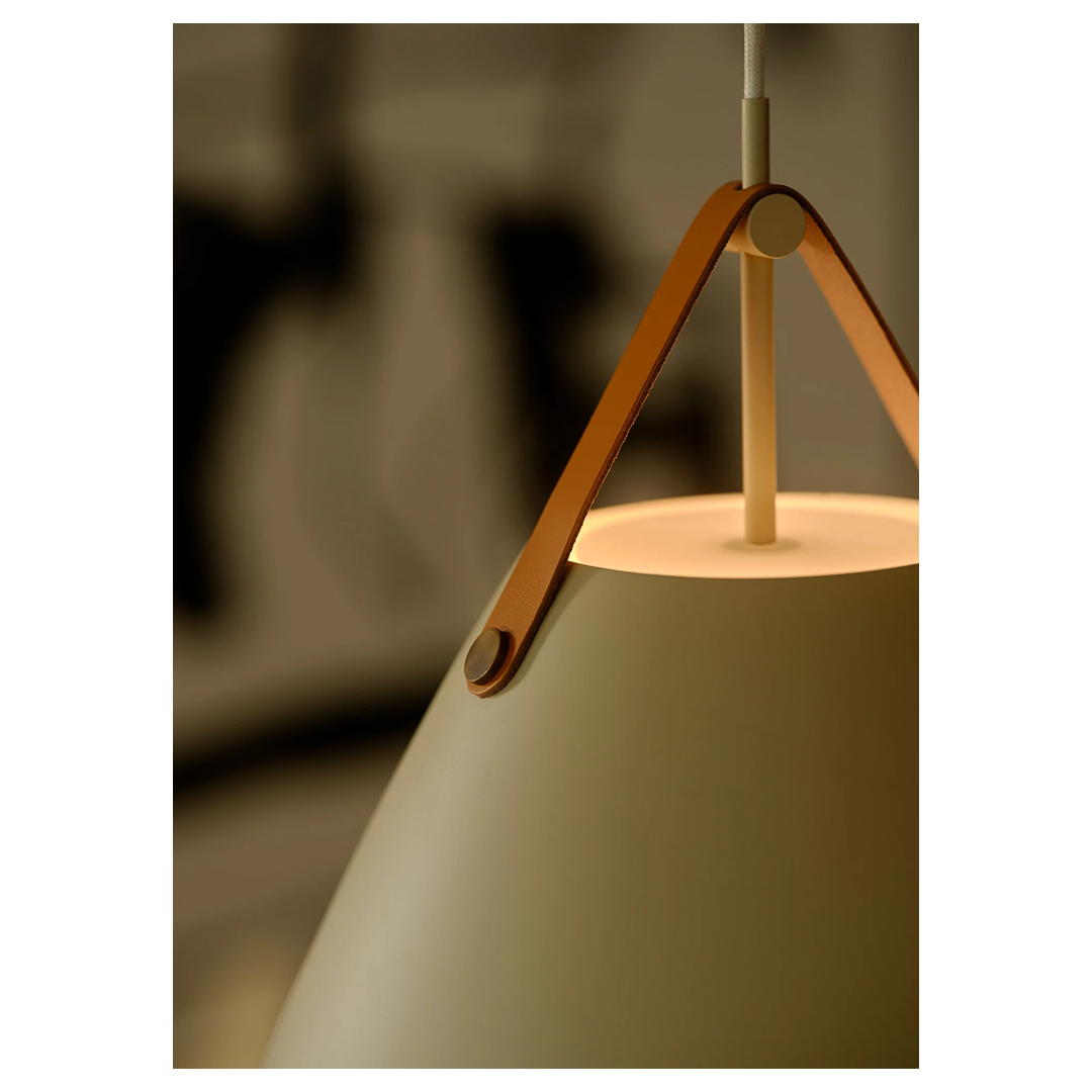 Strap 36 Pendant Sand