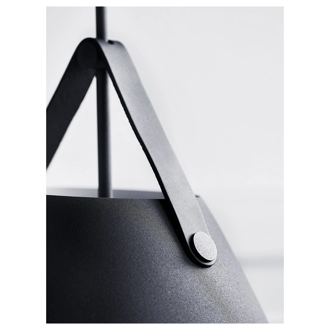 Strap 36 Takpendel Sort