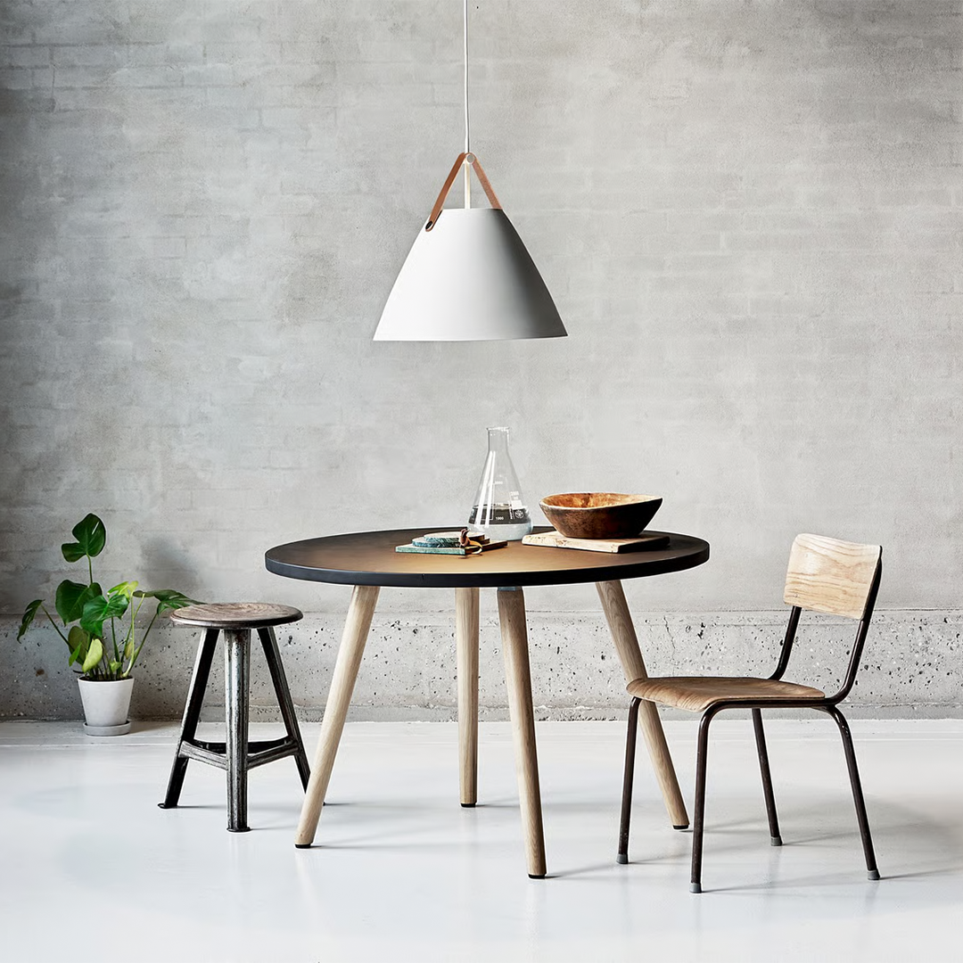 Strap 48 Pendant White