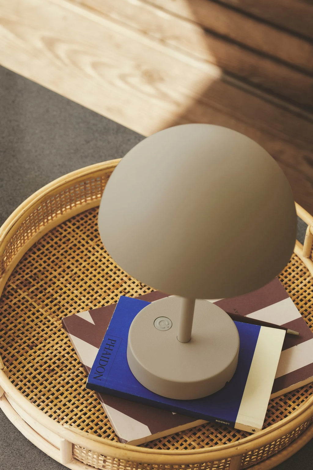 Ellen To-Go Battery Light Beige