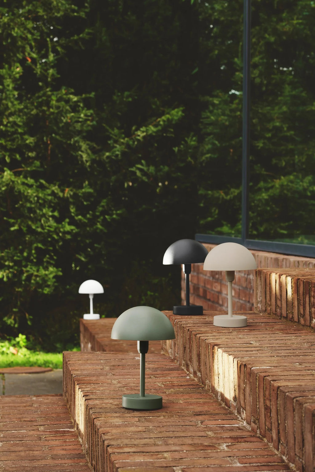 Ellen To-Go Battery Light Beige